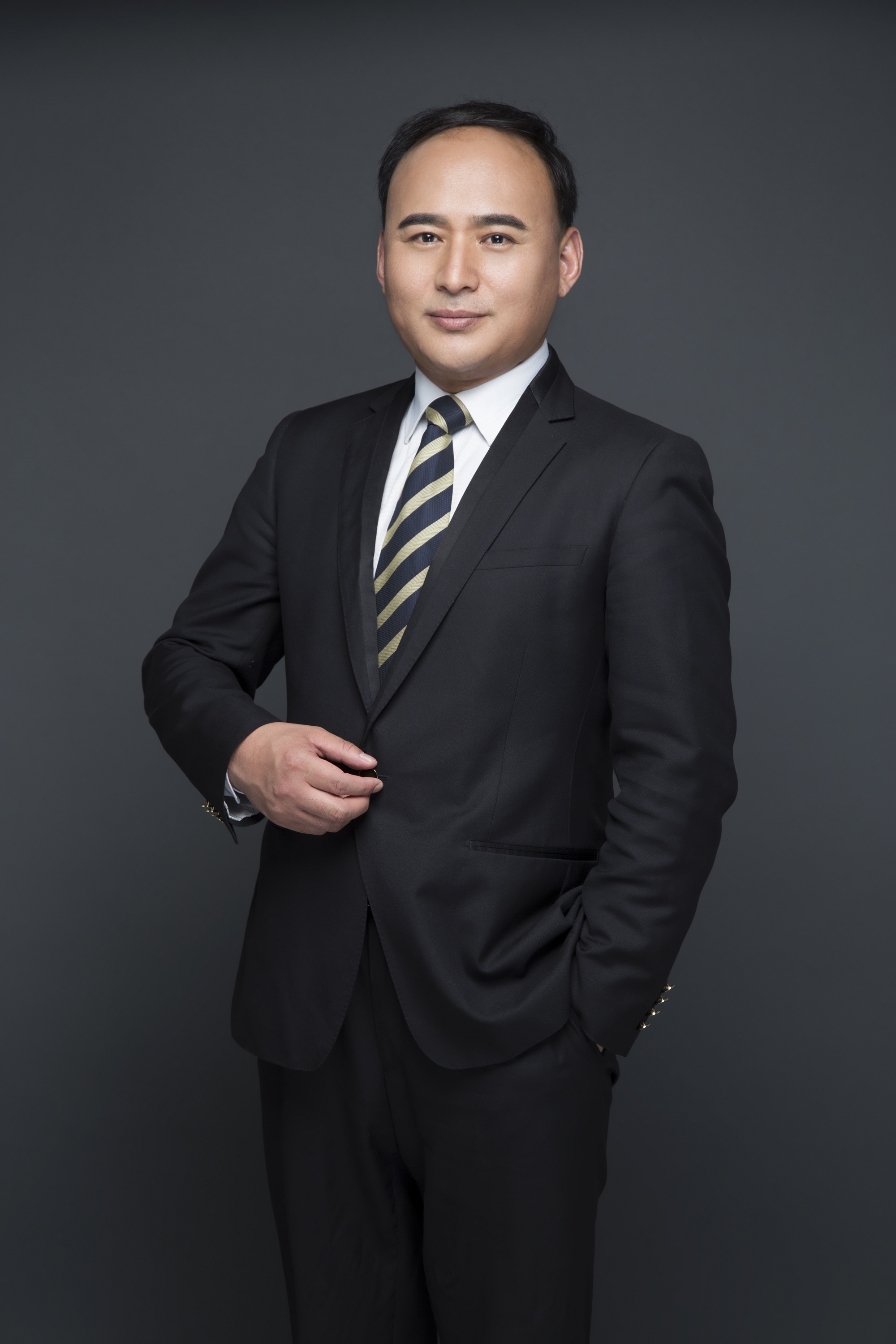 魏秀琼 视觉与舞美负责人